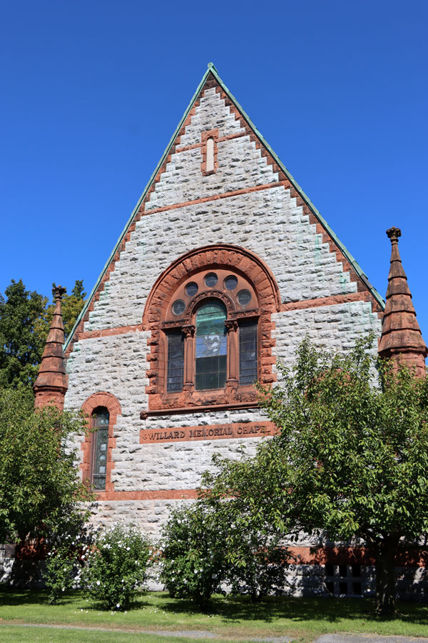 The Gift of Travel - Inside Tiffany's Chapel